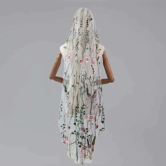 Wildflower Embroidered Veil - 63inches in Length - Picture 4 of 14